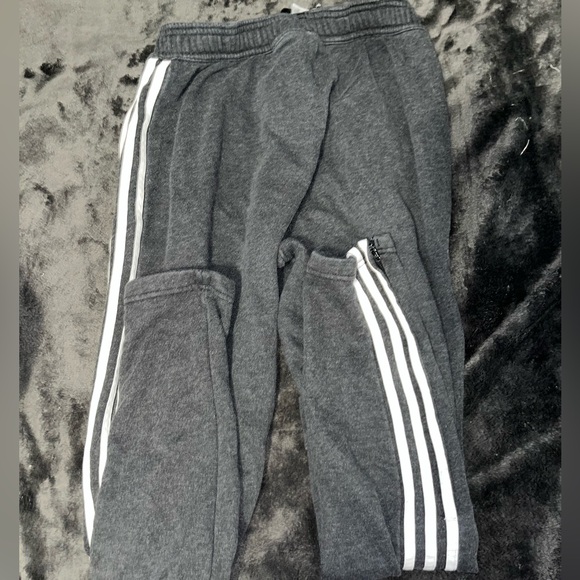 Women’s adidas sweatpants - Picture 4 of 7